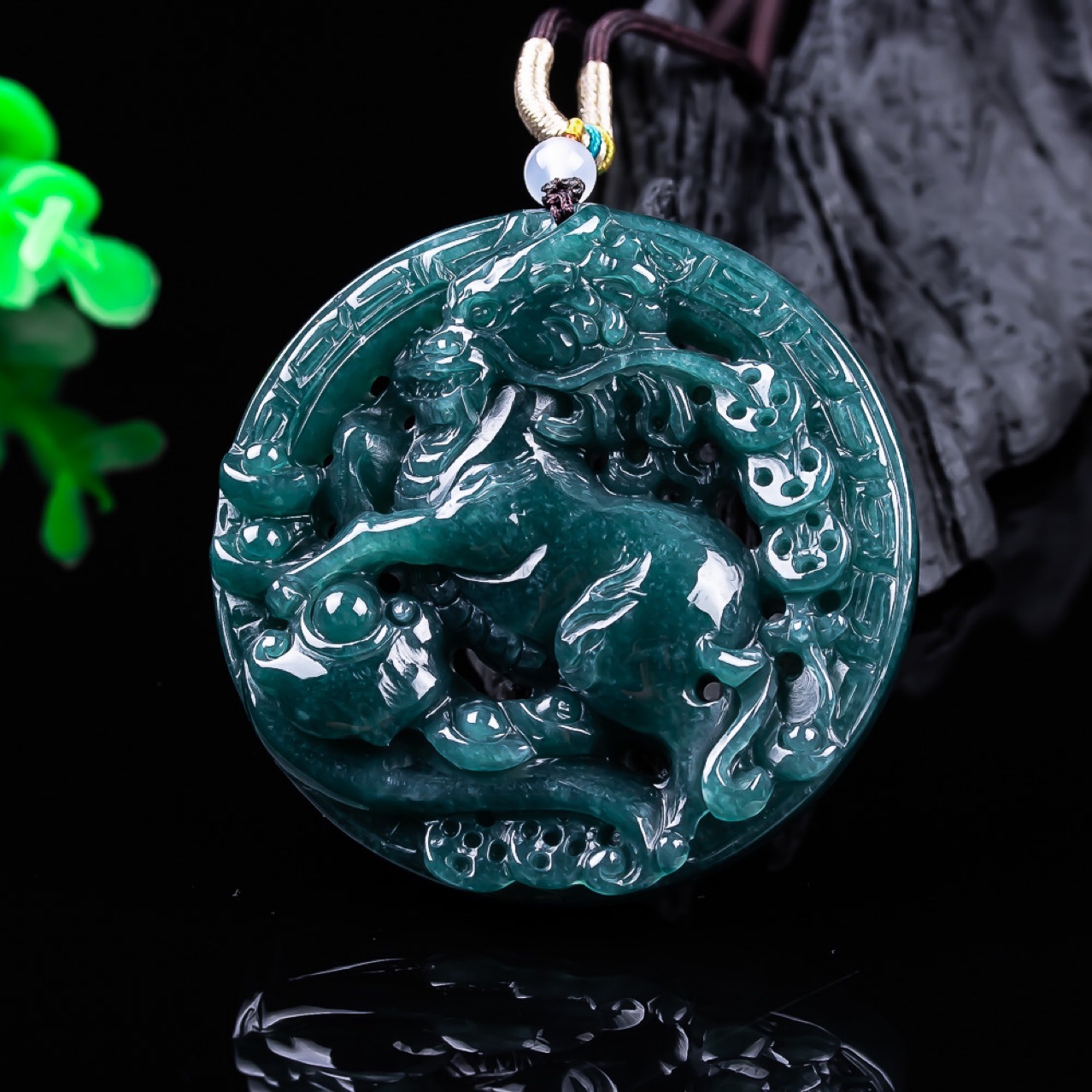 Birmanya Jadeite Ejderha Kolye - Vintage Fashion incelemesi ve fiyatı